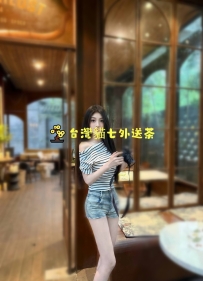 曾經擦肩而過的 夢到流口水的學姐  給你機會今天你敢插她嗎