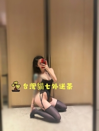 大刺青 大奶玩很大可舌吻浴室調情情趣絲襪足交