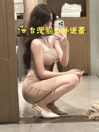 自我加分： 顏值不錯  氣質可足交