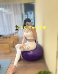 瑜伽老師 健美身材  自信從容的魅力令人著迷