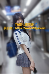 藝術系校花妹妹  可愛虎牙+聲音甜到讓你融化