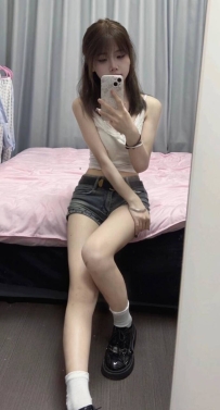 清純女友 新人放不開  老司機帶帶她